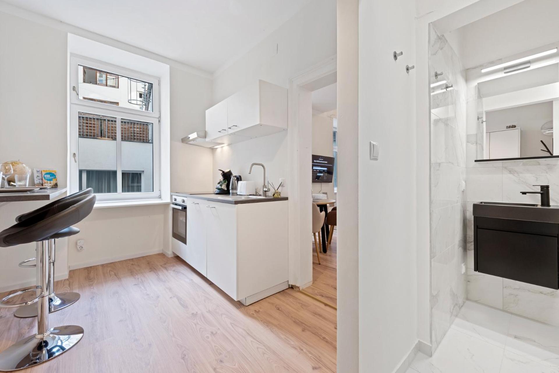 Cozy City Apartment - 15 Min To City-Centre - Contactless 24H Check-In Вена Экстерьер фото