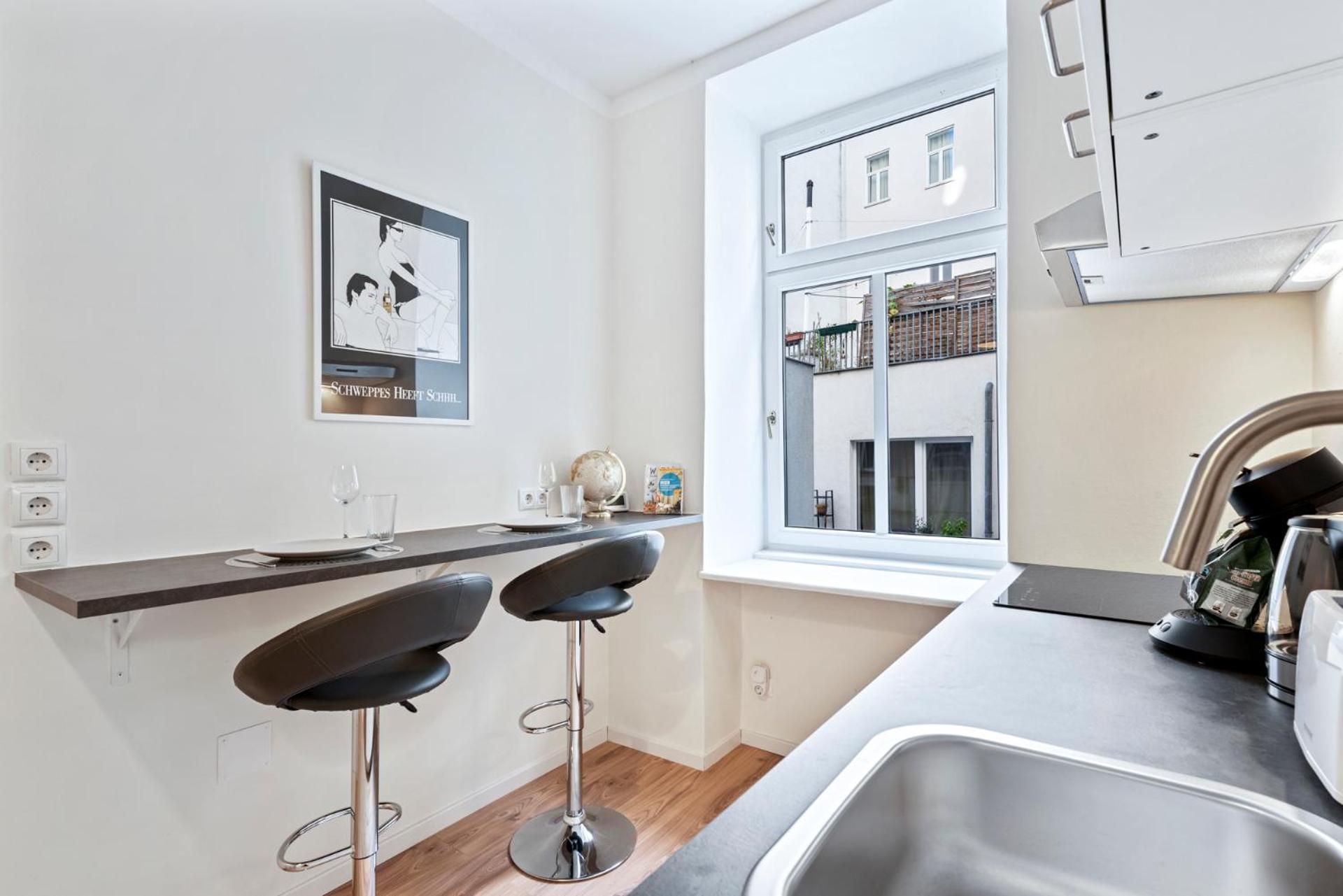 Cozy City Apartment - 15 Min To City-Centre - Contactless 24H Check-In Вена Экстерьер фото