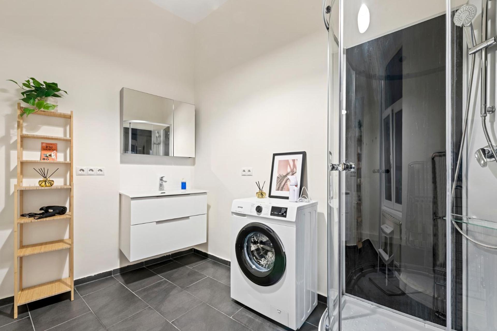 Cozy City Apartment - 15 Min To City-Centre - Contactless 24H Check-In Вена Экстерьер фото