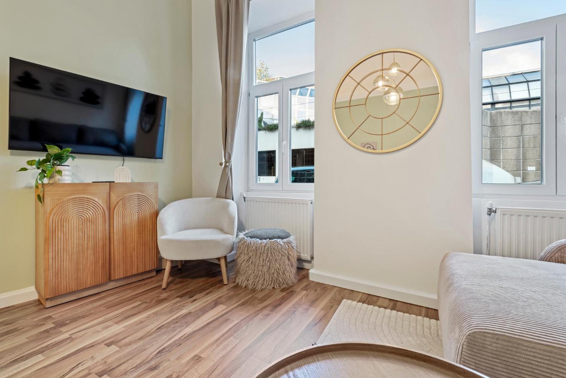 Cozy City Apartment - 15 Min To City-Centre - Contactless 24H Check-In Вена Экстерьер фото